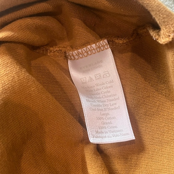 Everlane Men’s 100% Cotton Tshirt - Picture 5 of 5